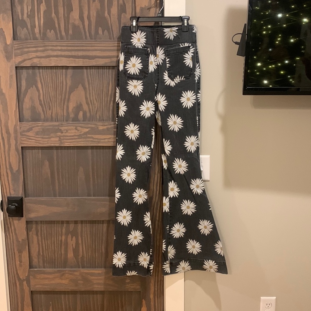 Show me your Mumu daisy bell bottoms - size small